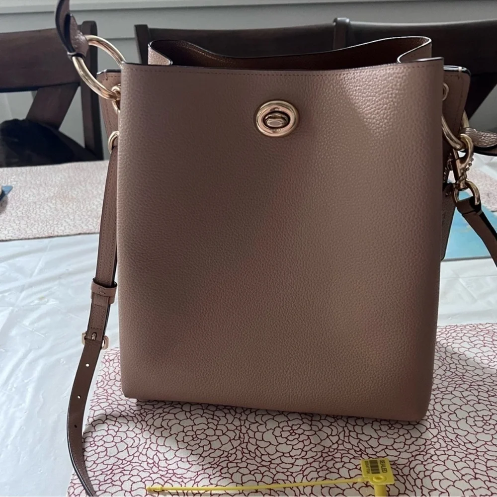 NWOT COACH Tan Peach Cream Charlie Bucket Leather Shoulder Bag